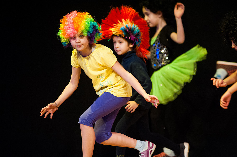 Spin Freekies - “Reportaż ze świata” ("Teatr Tańca" Wielkiej Orkiesty Świątecznej Pomocy w ArtBemie)